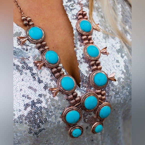 Southern Fried Chics Boutique Jewelry - NWT Vintage Inspired Marble Round Turquoise Copper Statement Necklace